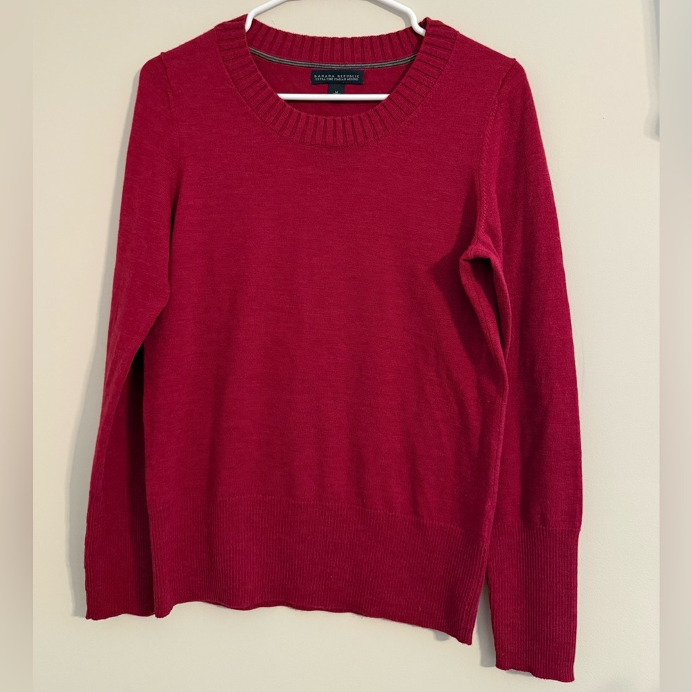 Banana Republic Deep Red Scoop Neck Sweater